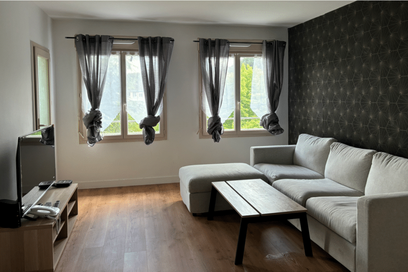 Salon d’un logement inclusif Hapy